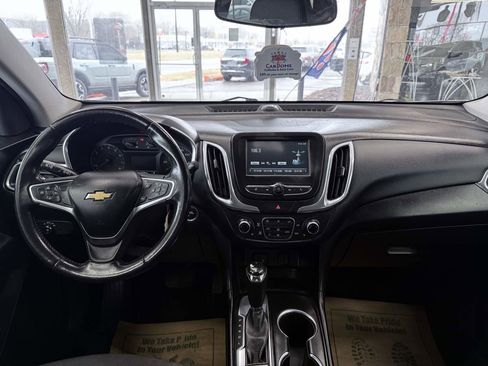 Used 2018 Chevrolet Equinox LT image 37