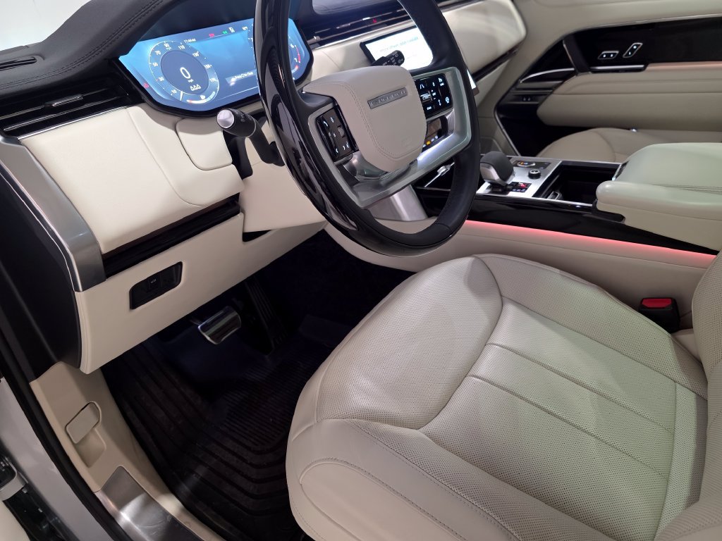 Certified 2023 Land Rover Range Rover SE AWD/4WD image 21