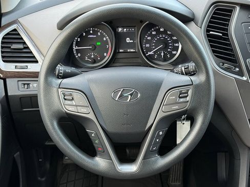 Used 2018 Hyundai Santa Fe Sport image 15