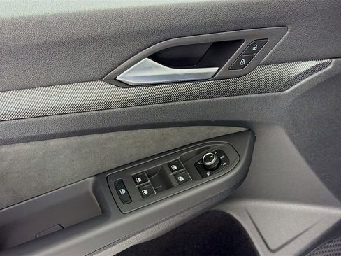 New 2026 Volkswagen GTI SE FWD image 19