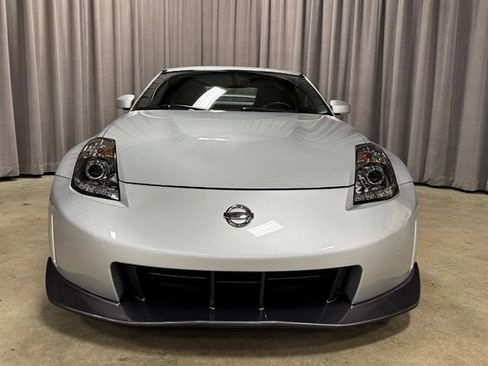 Used 2007 Nissan 350Z NISMO RWD image 2