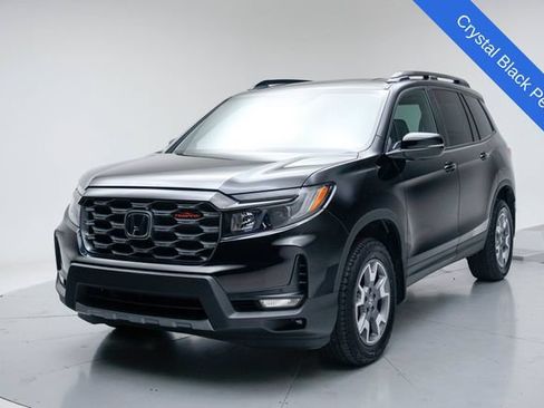 Certified 2023 Honda Passport TrailSport image 3
