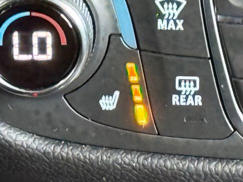 Used 2024 Chevrolet Equinox RS w/ RS Leather Package FWD image 22