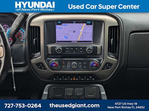 Used 2018 GMC Sierra 2500 Denali w/ Duramax Plus Package AWD/4WD image 20