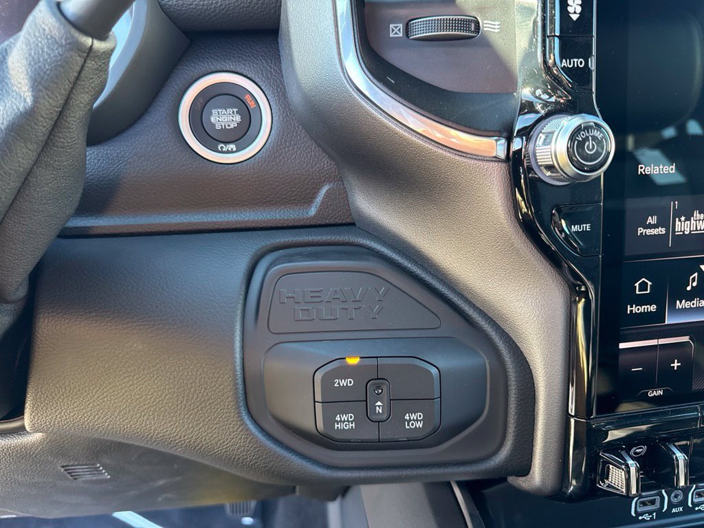 New 2027 RAM 2500 Laramie AWD/4WD image 15