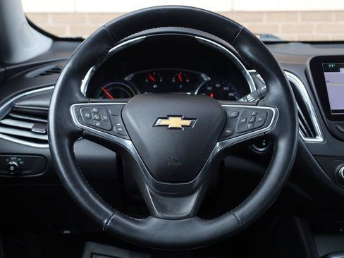 Used 2018 Chevrolet Malibu Hybrid w/ Leather Package FWD image 30