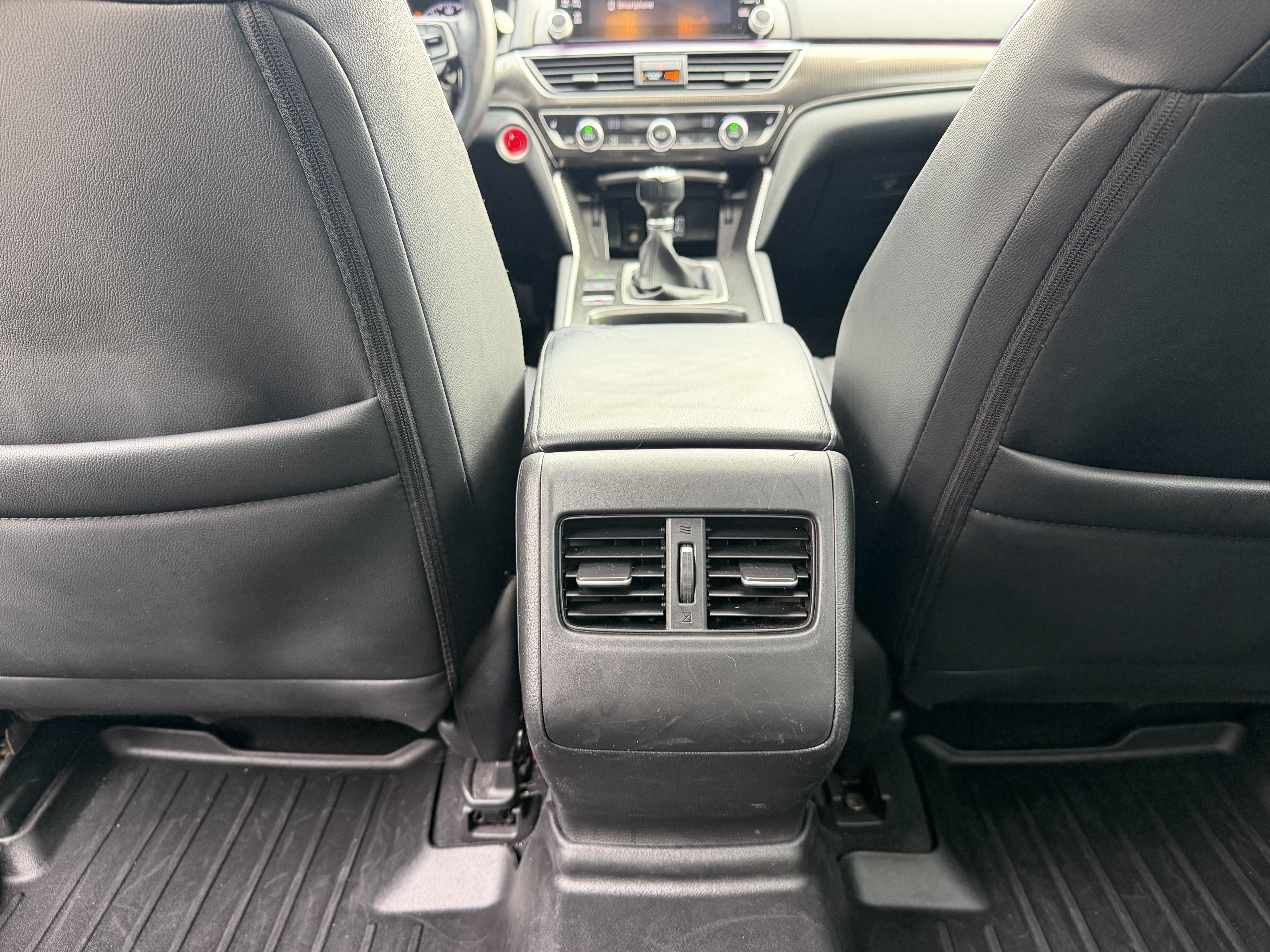 Used 2018 Honda Accord Sport image 28