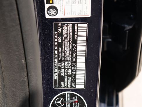 Used 2017 Mercedes-Benz E 300 4MATIC image 52