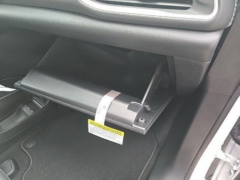 New 2026 Chrysler Pacifica Select image 75