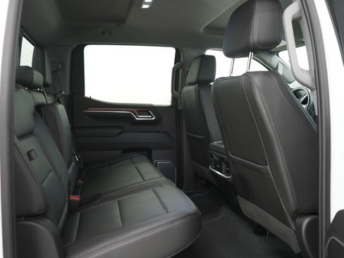 Used 2022 GMC Sierra 1500 Denali w/ Technology Package AWD/4WD image 15