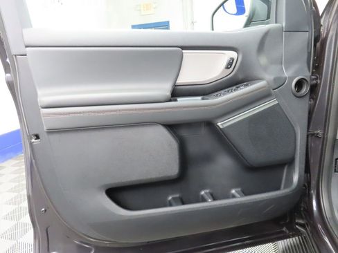 Used 2025 Ford Expedition Active AWD/4WD image 53