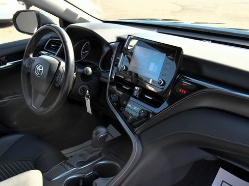 Used 2023 Toyota Camry SE FWD image 39