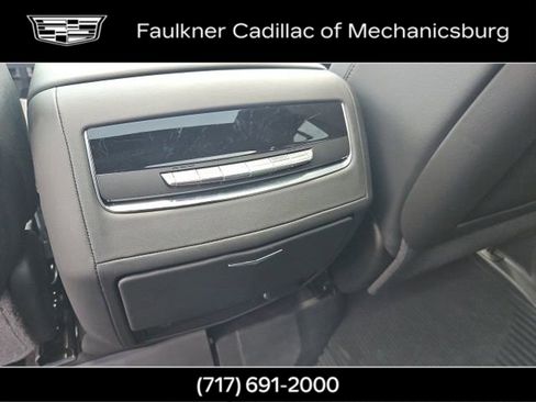 Used 2024 Cadillac Escalade ESV Premium Luxury w/ Performance Package AWD/4WD image 16