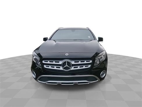 Used 2018 Mercedes-Benz GLA 250 4MATIC image 3