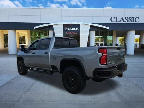 Used 2025 Chevrolet Silverado 2500 ZR2 AWD/4WD image 6