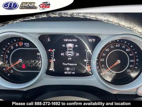 Used 2022 Jeep Wrangler Unlimited Sahara w/ Cold Weather Group AWD/4WD image 20