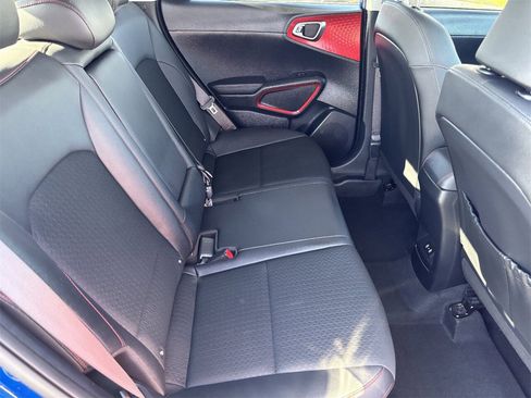 Used 2023 Kia Soul GT-Line image 12