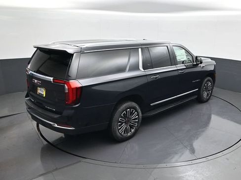 New 2026 GMC Yukon XL Elevation w/ Elevation Premium Package image 18