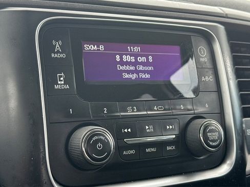 Used 2016 RAM 1500 Express image 16