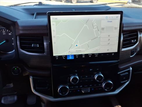 Used 2024 Ford Expedition Max Limited image 18