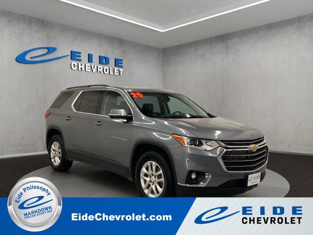 Used 2020 Chevrolet Traverse LT w/ Driver Confidence II Package AWD/4WD image 1