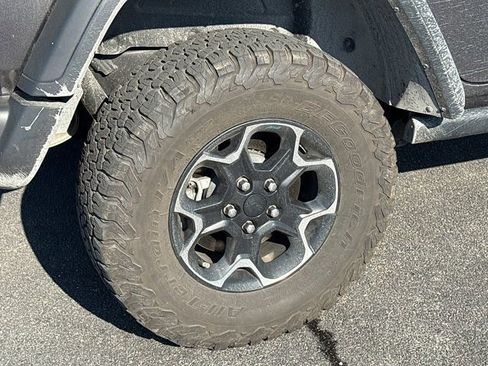 Certified 2023 Jeep Wrangler Unlimited Rubicon 4xe image 11