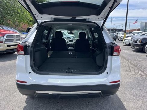 Used 2024 Chevrolet Equinox LT AWD/4WD image 12