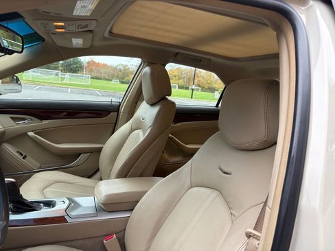 Used 2010 Cadillac CTS Luxury image 19