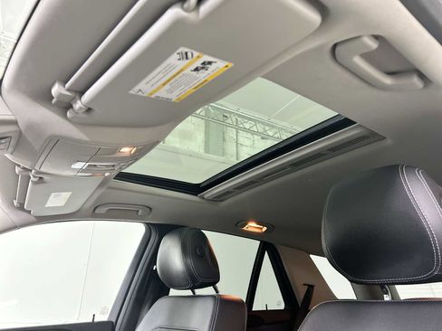Used 2014 Mercedes-Benz ML 350 4MATIC image 16