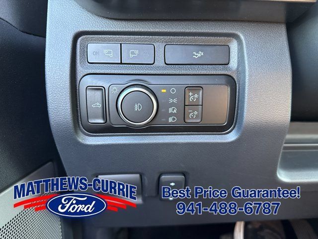 Used 2023 Ford F250 Lariat w/ Sport Appearance Package AWD/4WD image 27