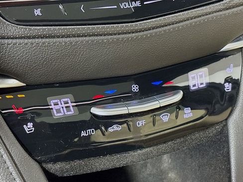 Used 2017 Cadillac XT5 Premium Luxury w/ Driver Assist Package image 17