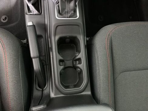 Used 2025 Jeep Wrangler Unlimited Rubicon image 25