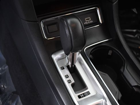 Used 2023 Subaru Ascent Premium w/ Convenience Package image 14