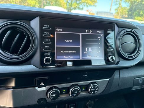 Used 2020 Toyota Tacoma SR w/ SR Convenience Package RWD image 26