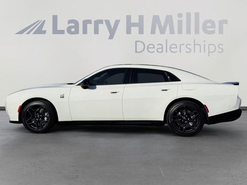 New 2026 Dodge Charger Scat Pack w/ Blacktop Package AWD/4WD image 2