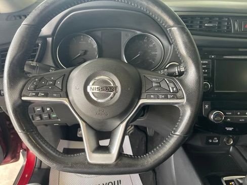 Used 2018 Nissan Rogue SV w/ Premium Package AWD/4WD image 23