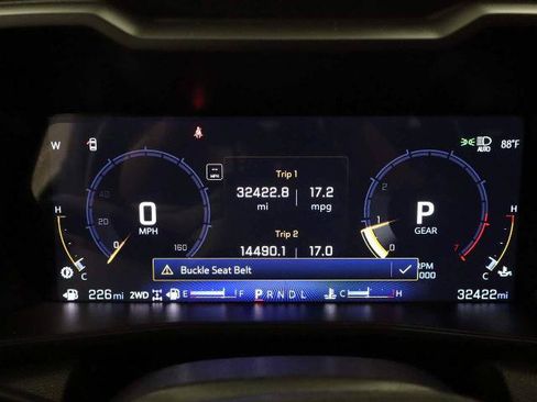 Used 2025 Chevrolet Colorado Trail Boss w/ LPO, Hood Decal Package AWD/4WD image 24