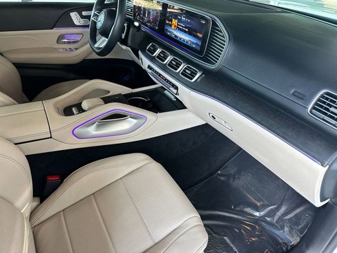 Certified 2025 Mercedes-Benz GLS 450 4MATIC image 16