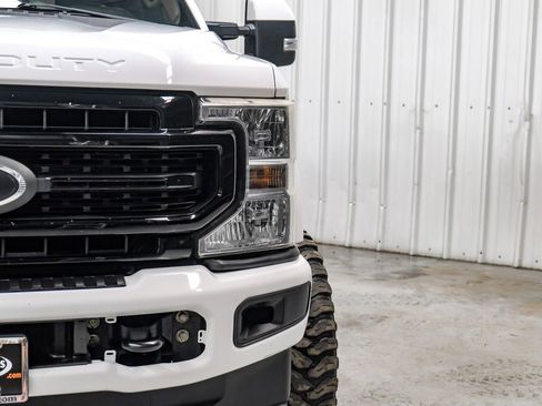 Used 2020 Ford F250 Lariat w/ Lariat Value Package AWD/4WD image 45