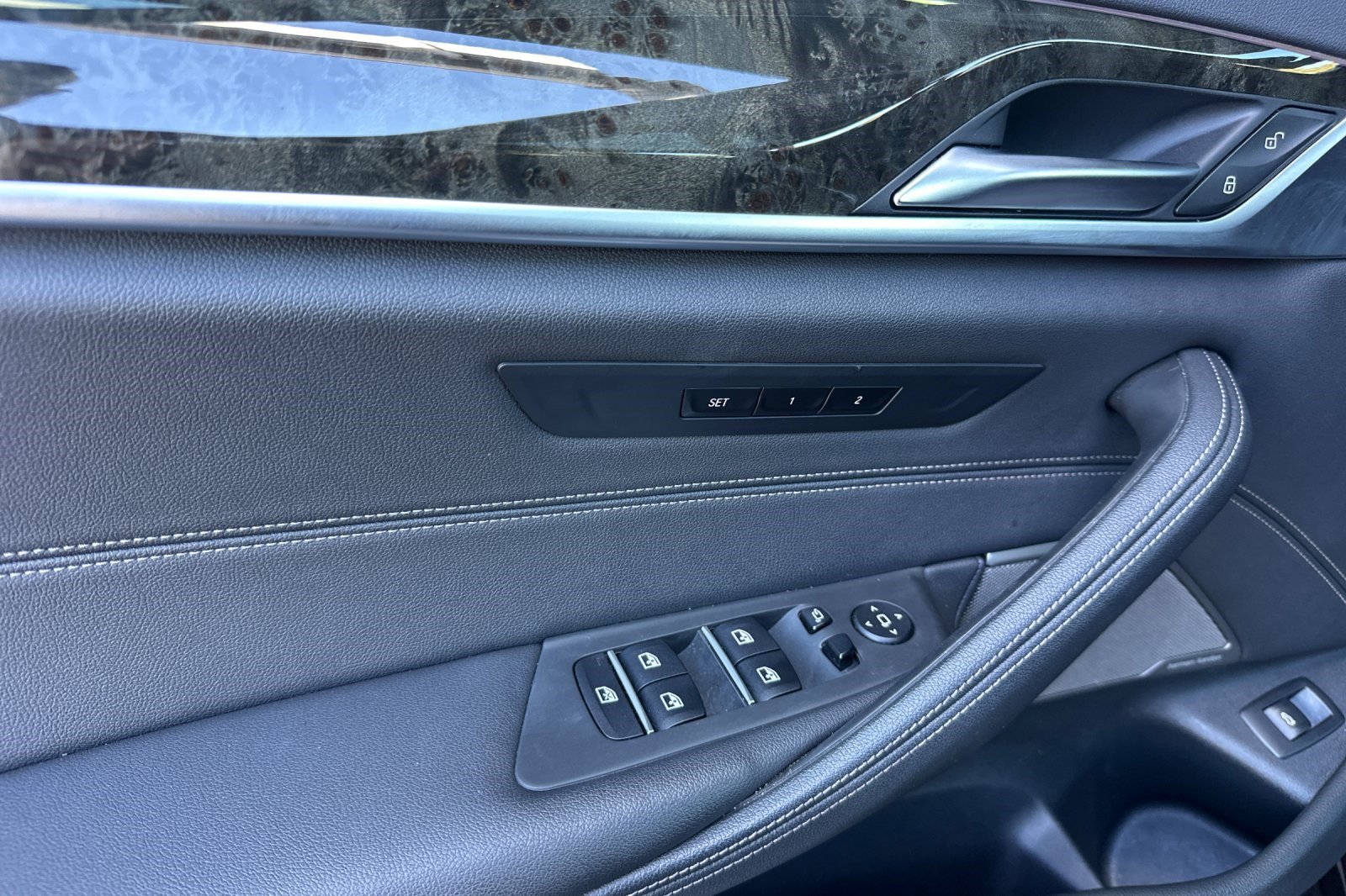 Certified 2023 BMW 540i w/ Premium Package RWD image 12