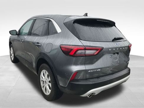 Used 2023 Ford Escape Active image 10