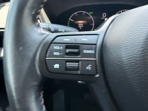 Used 2025 Honda CR-V Sport image 13