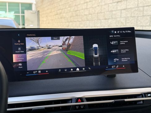 Used 2026 BMW iX xDrive60 image 30