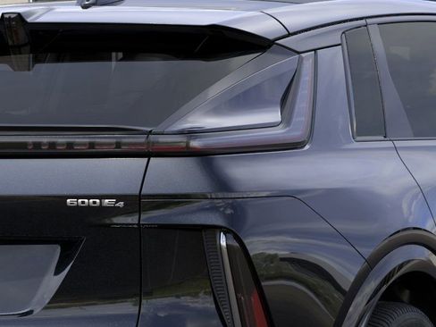 New 2026 Cadillac Lyriq Premium Sport AWD/4WD image 11