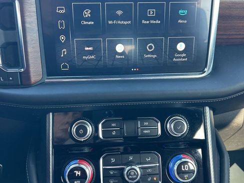 Used 2023 GMC Yukon XL Denali Ultimate image 17