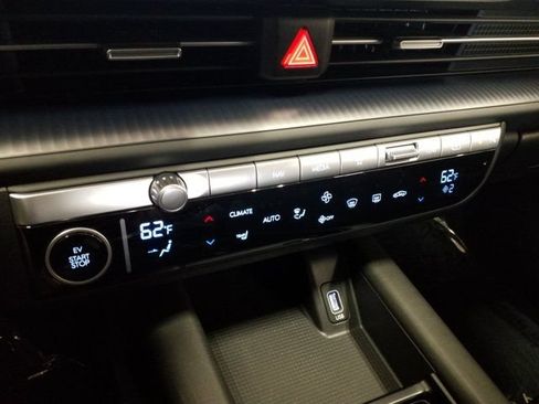 Used 2024 Hyundai Ioniq 6 SE RWD image 7