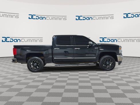 Used 2017 Chevrolet Silverado 1500 LTZ AWD/4WD image 9