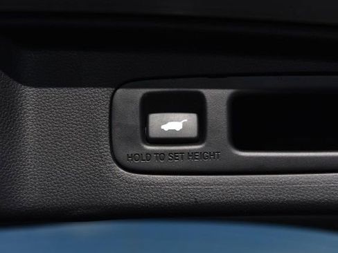 Used 2025 Honda CR-V EX-L image 29