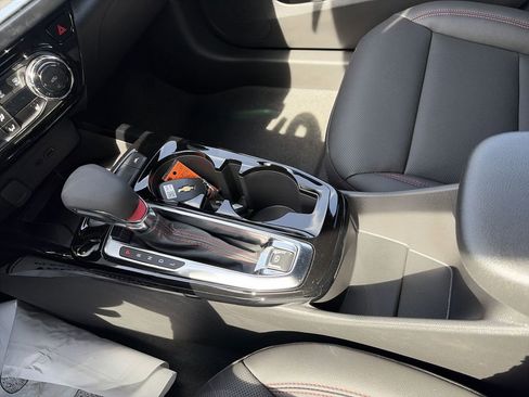 New 2026 Chevrolet Trax RS w/ Sunroof Package image 20