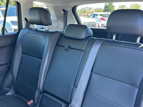 Used 2019 Volkswagen Tiguan SE AWD/4WD image 31